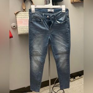 Levi’s,light washed,low rise,skinny jeans.In perfect condition.
